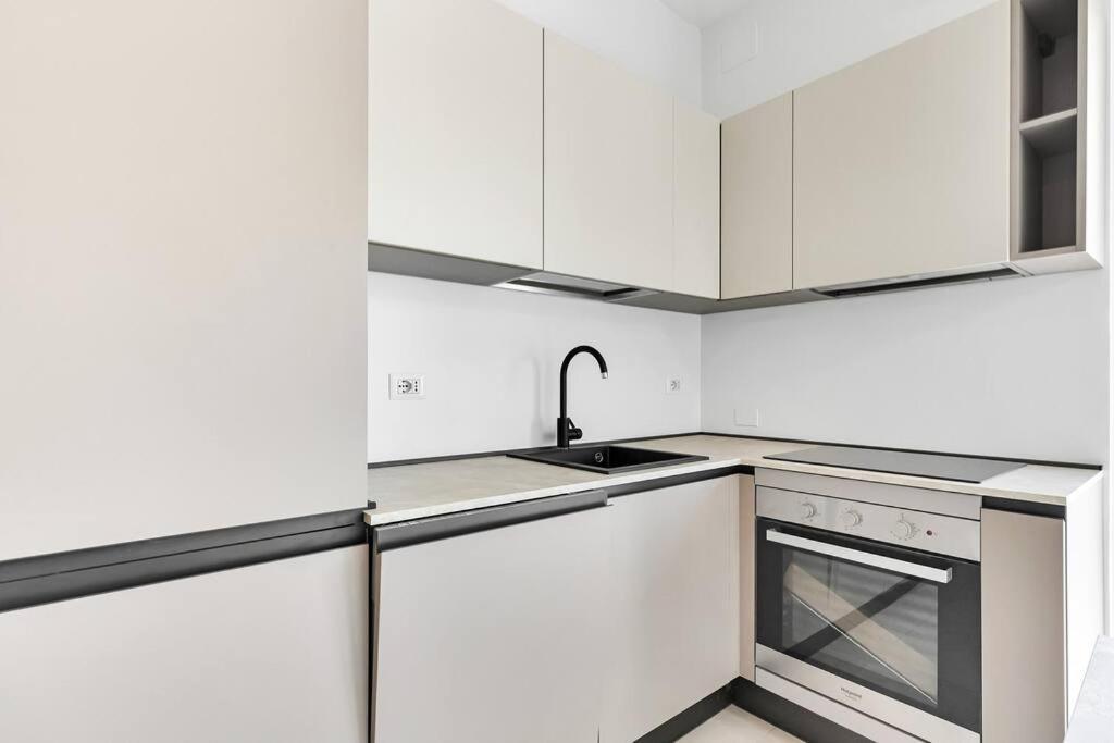 Апартаменты Alessia'S Flat - Caroli Милан Экстерьер фото